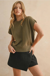 LOOSE FIT SHORT SLEEVE SWEATER TOP
