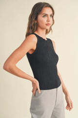 RIBBED KNITTED TOP