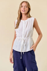 ROUND NECK SELF COVERED BUTTON-DOWN SLEEVELESS FLOWY TOP